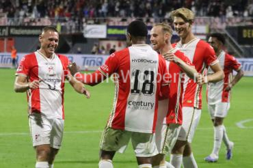 FC Emmen boekt eerste overtuigende overwinning