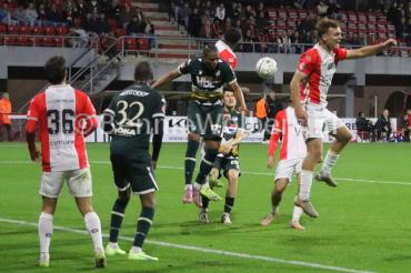 EMMEN - FC Emmen weet  weer wat winnen is