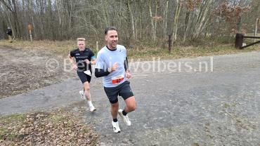 Joost Hindriks wint 49e oliebollencross van DVC 59