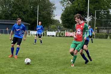 Schoonebeek sluit seizoen af met overwinning