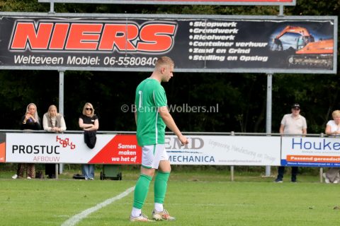 Foto 2 uit Weiteveense Boys en Zwartemeerse Boys in evenwicht