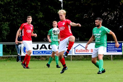 Foto 4 uit Weiteveense Boys en Zwartemeerse Boys in evenwicht