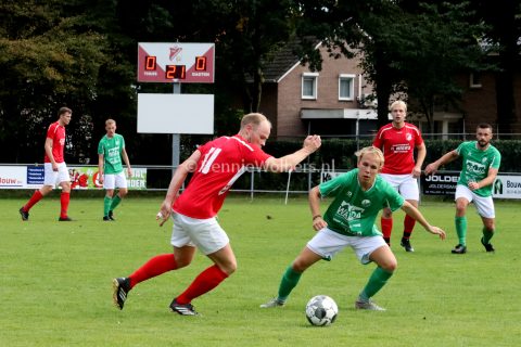 Foto 9 uit Weiteveense Boys en Zwartemeerse Boys in evenwicht