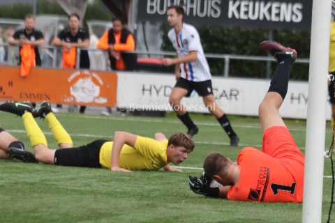Foto 8 uit SVBO (zat) verpletterd vv Pekela met 10-0