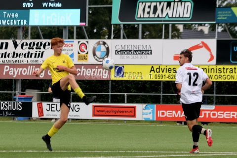 Foto 12 uit SVBO (zat) verpletterd vv Pekela met 10-0