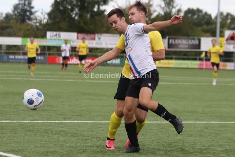 Foto 21 uit SVBO (zat) verpletterd vv Pekela met 10-0