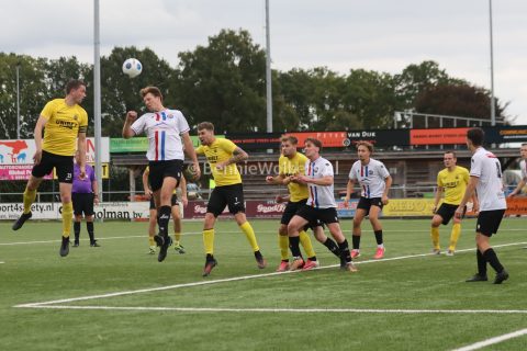 Foto 25 uit SVBO (zat) verpletterd vv Pekela met 10-0