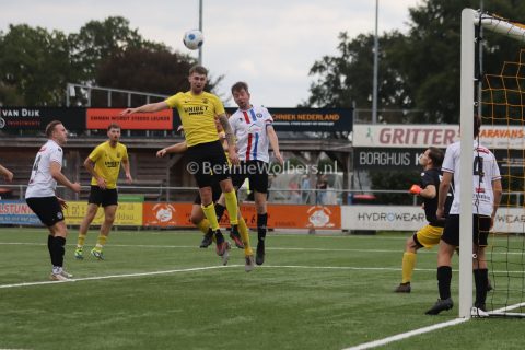Foto 32 uit SVBO (zat) verpletterd vv Pekela met 10-0