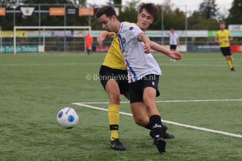 Foto 35 uit SVBO (zat) verpletterd vv Pekela met 10-0
