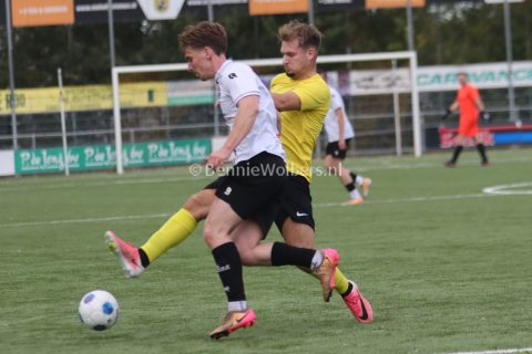 Foto 36 uit SVBO (zat) verpletterd vv Pekela met 10-0