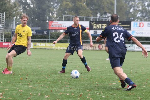 Foto 3 uit SVBO(zat) wint verhitte derby tegen Angelslo
