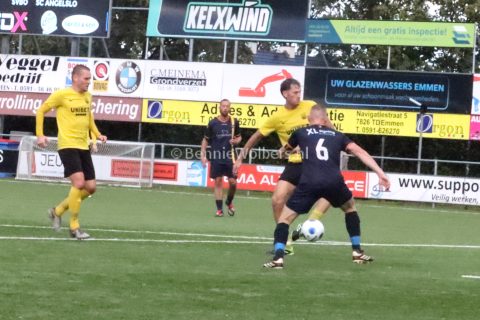 Foto 7 uit SVBO(zat) wint verhitte derby tegen Angelslo