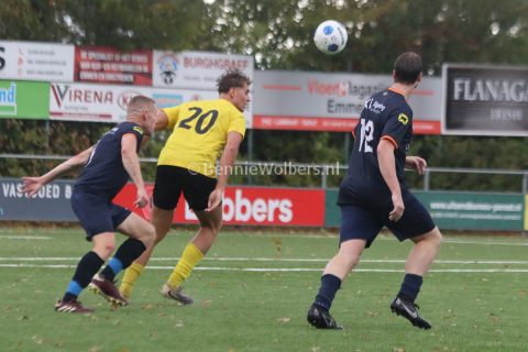 Foto 9 uit SVBO(zat) wint verhitte derby tegen Angelslo