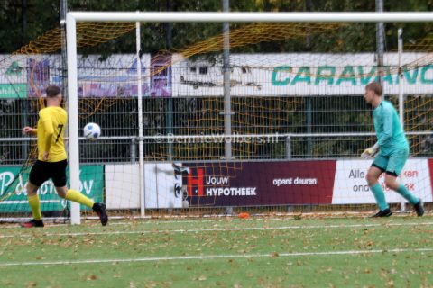 Foto 13 uit SVBO(zat) wint verhitte derby tegen Angelslo