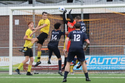 Foto 20 uit SVBO(zat) wint verhitte derby tegen Angelslo