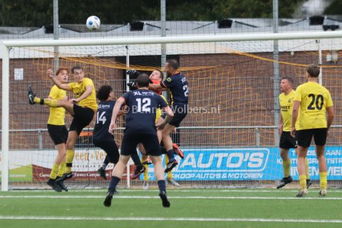 Foto 21 uit SVBO(zat) wint verhitte derby tegen Angelslo