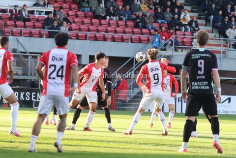 Foto 5 uit FC Emmen wint topper tegen Almere City