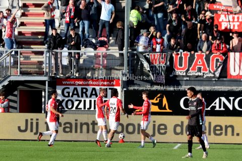 Foto 6 uit FC Emmen wint topper tegen Almere City