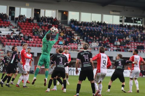Foto 21 uit FC Emmen wint topper tegen Almere City